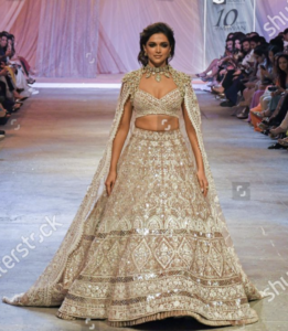 Deepika Padukone Deepika-Padukone-sabyasachi