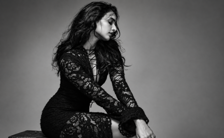 Triptii Dimri height measurements and biography profile photo on red carpet.